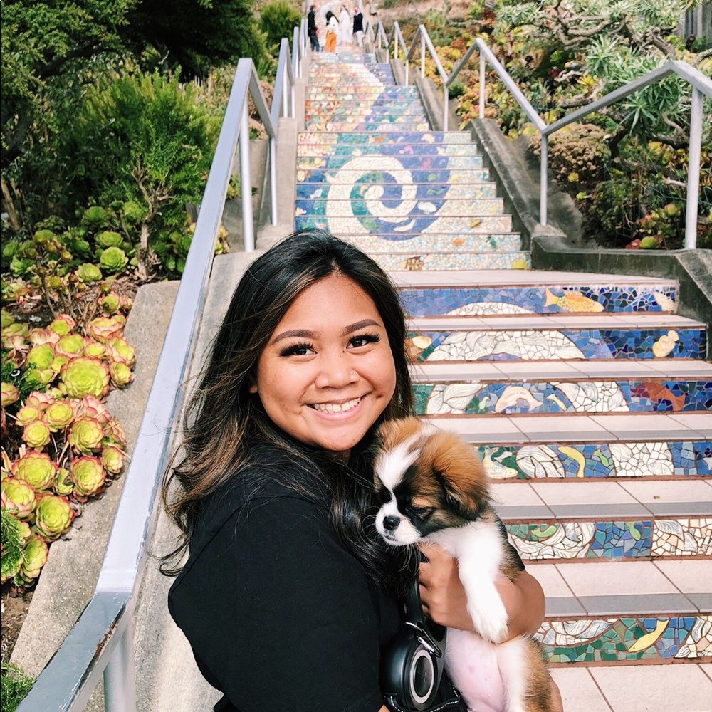 Meet your Posher, Alexis